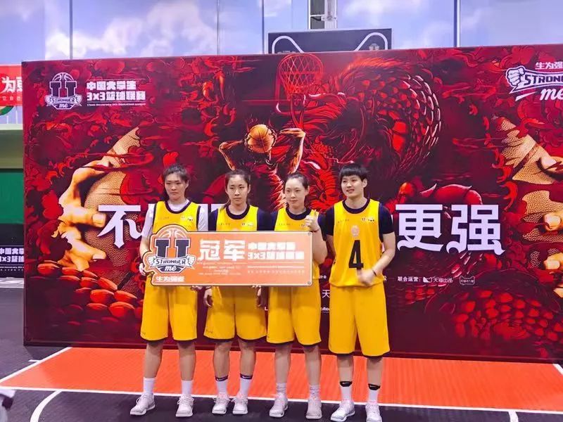 世纪天鸿：公司电商部门主要业务包括天猫、京东及小红书、微信、抖音等平台自营短视频、直播与分销